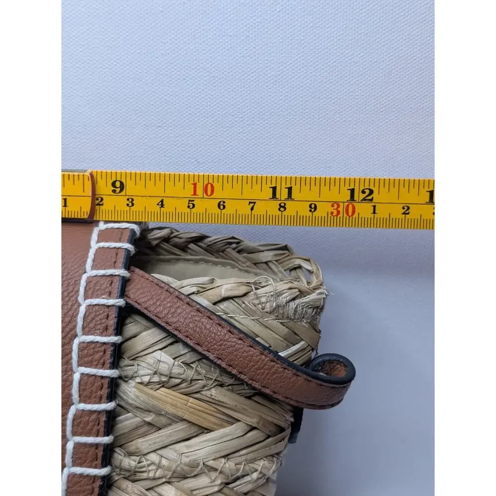 Universal Thread Straw Woven Crossbody Bag Tan Brown Flap Purse Boho Summer